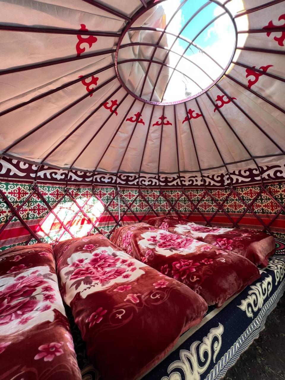 Ethno Yurt Camp Arashan Mineral'nyy Istochnik Mineral'nyy Istochnik Altyn-Arasan Eksteriør billede